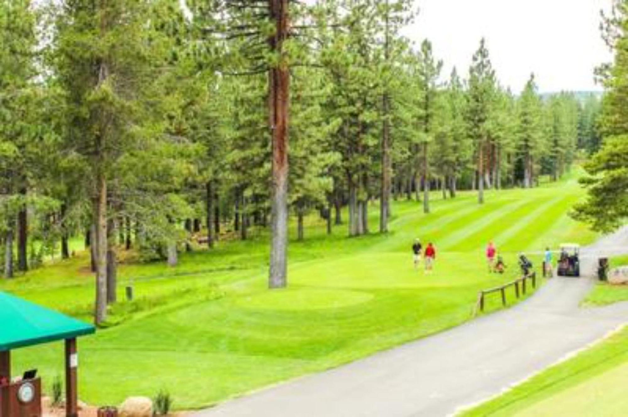 Moosetrack By Avantstay Cozy Cabin In The Of Tahoe Donner W Hot Tub تروكي المظهر الخارجي الصورة
